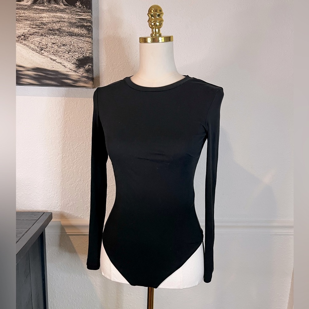 Elodie Classic Black Long Sleeve Bodysuit Medium Women’s